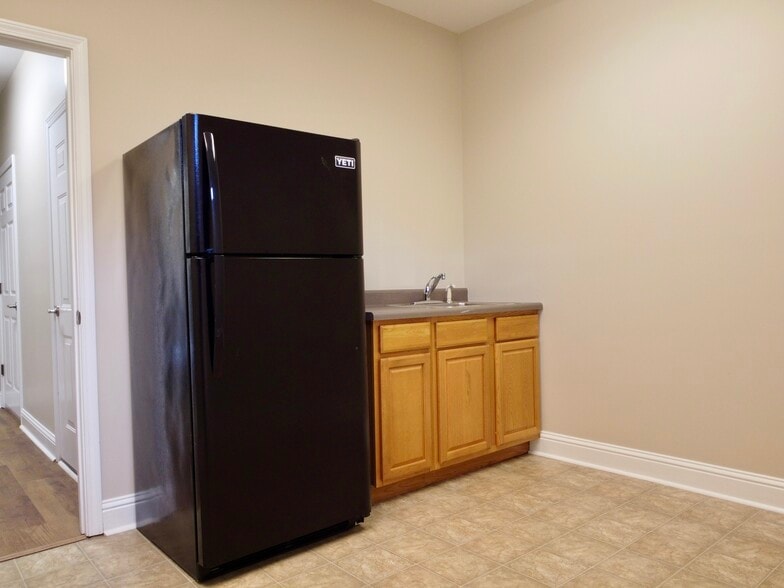More Photos Of 2151 Eatonton Rd, Madison Office Residential For Lease