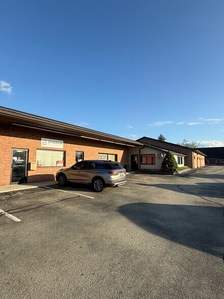 More Photos Of 1035-1051 Morrell Ave, Connellsville Office For Sale