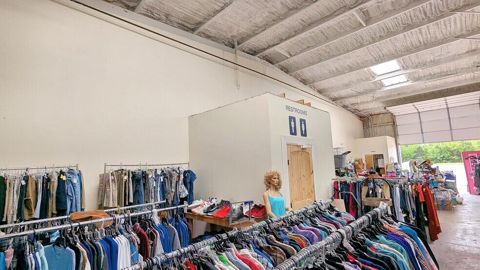 More Photos Of 120 W Peak Blvd, Muskogee Freestanding For Sale