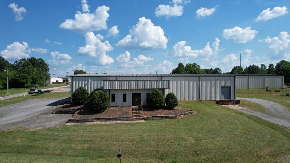 More Photos Of 143 Caggiano Dr, Gaffney Warehouse For Lease