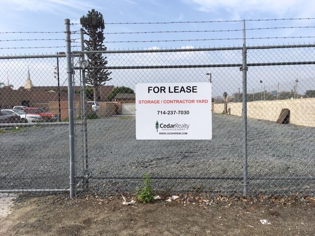 More Photos Of 7121 Thomas St, Buena Park Land For Lease