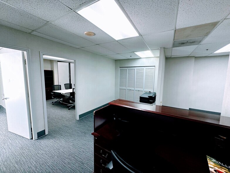 More Photos Of 1110 Brickell Ave, Miami Office Residential For Sale
