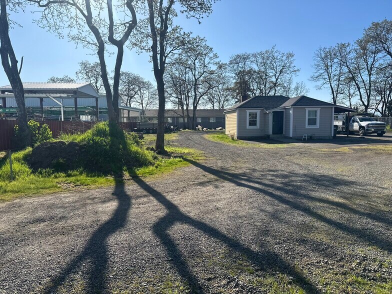 More Photos Of 3261 96th St S, Lakewood Land For Lease