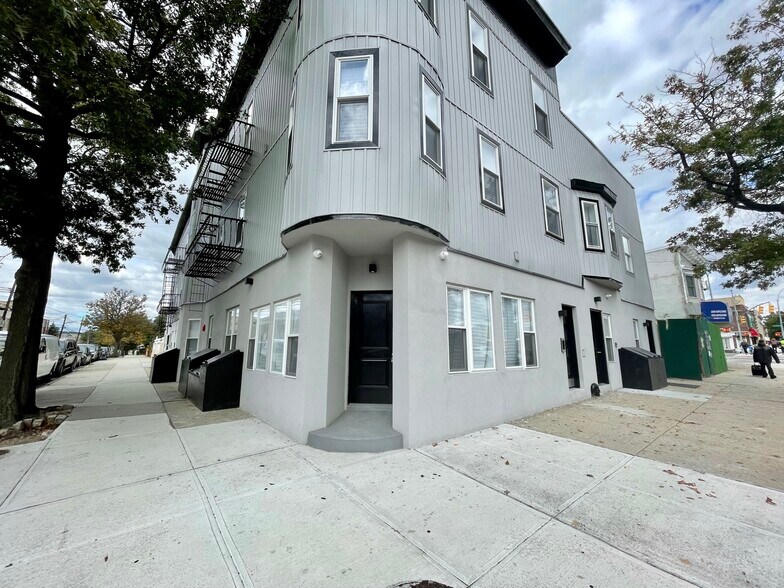 More Photos Of 94-01-94-03 101st Ave, Ozone Park Apartments For Lease