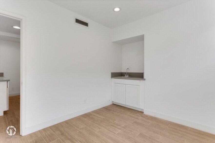 More Photos Of 1801 28th St, Bakersfield Medical For Lease