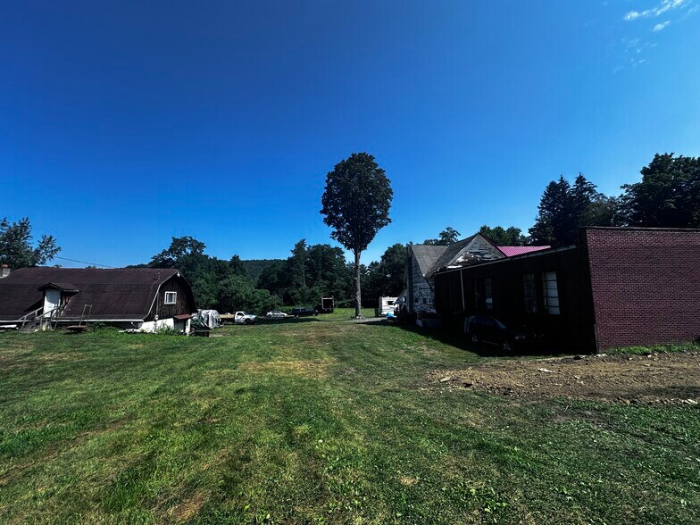 Primary Photo Of , Port Crane Unknown For Sale