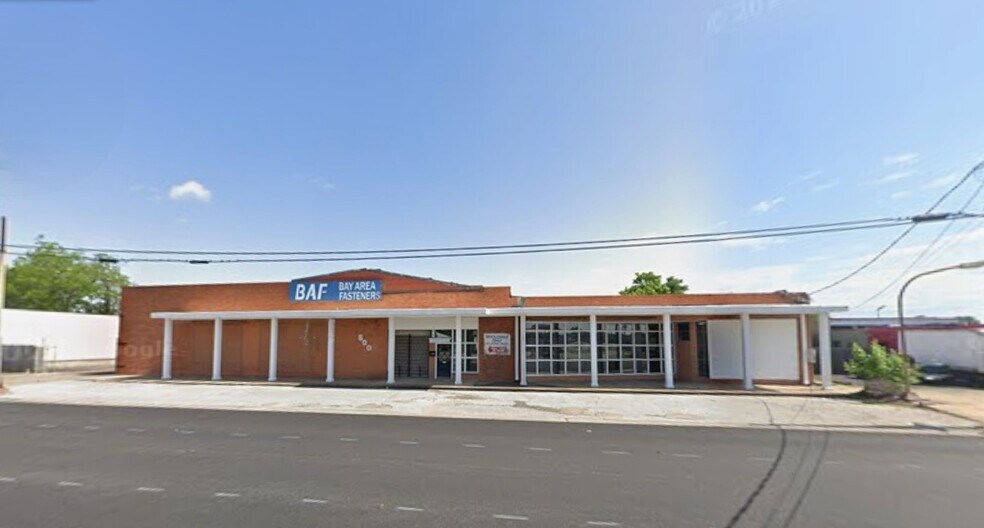 Primary Photo Of 800 E Texas Ave, Baytown Warehouse For Sale