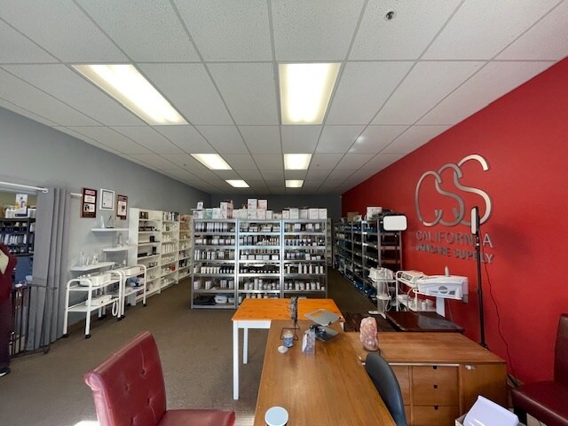 More Photos Of 340 El Pueblo Rd, Scotts Valley Light Manufacturing For Lease