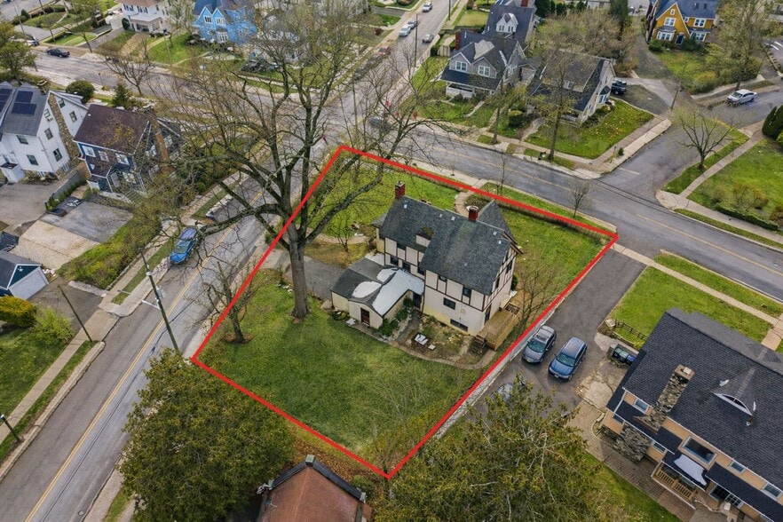 More Photos Of 25 Midland Ave, White Plains Specialty For Sale