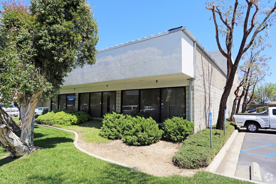 More Photos Of 250 N Orange Ave, Brea Warehouse For Sale