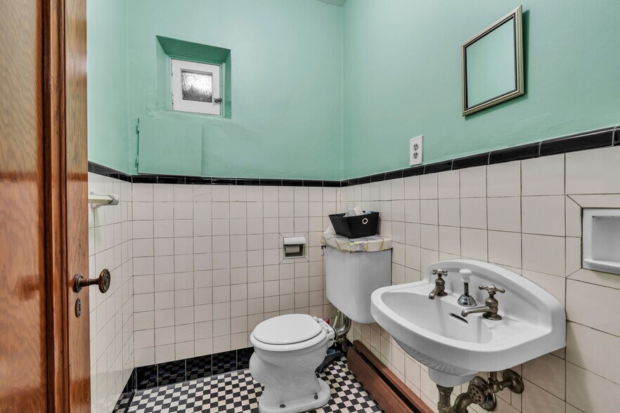 More Photos Of 2740 Main St, Buffalo Office Residential For Sale