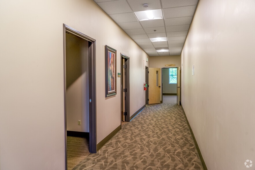 More Photos Of 3102 NE 134th St, Vancouver Assisted Living For Sale