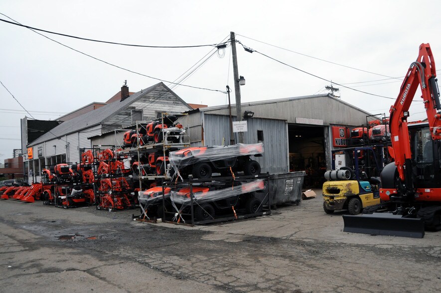 More Photos Of 2811-2815 Virginia Ave, Everett Freestanding For Sale