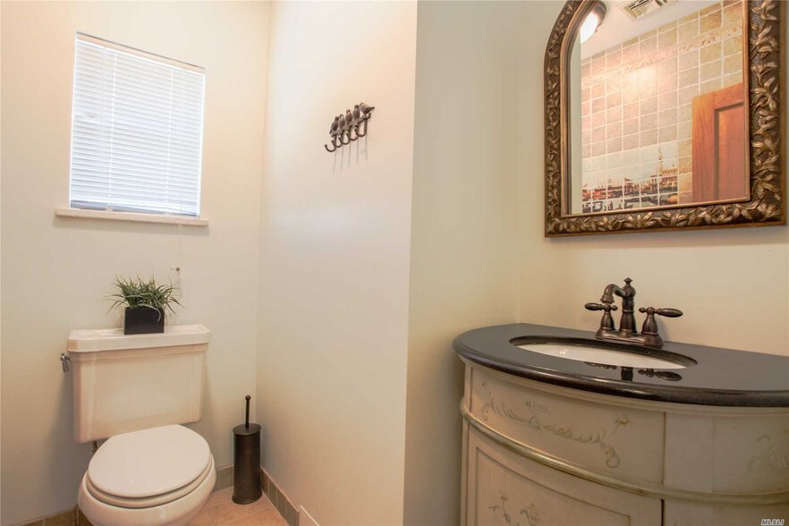 More Photos Of 2041 Park St, Atlantic Beach Loft Creative Space For Lease