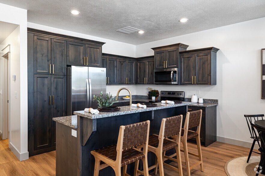 More Photos Of 2100 North Highway 89 Highway, Harrisville Apartments For Sale