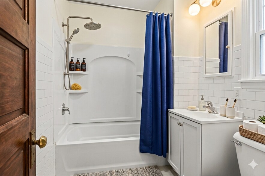 More Photos Of 120-126 N Franklin St, Madison Apartments For Sale