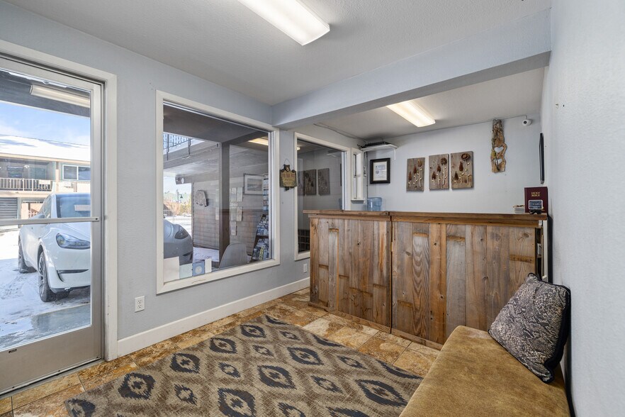 More Photos Of 1072 Ski Run Blvd, South Lake Tahoe Hotel For Sale