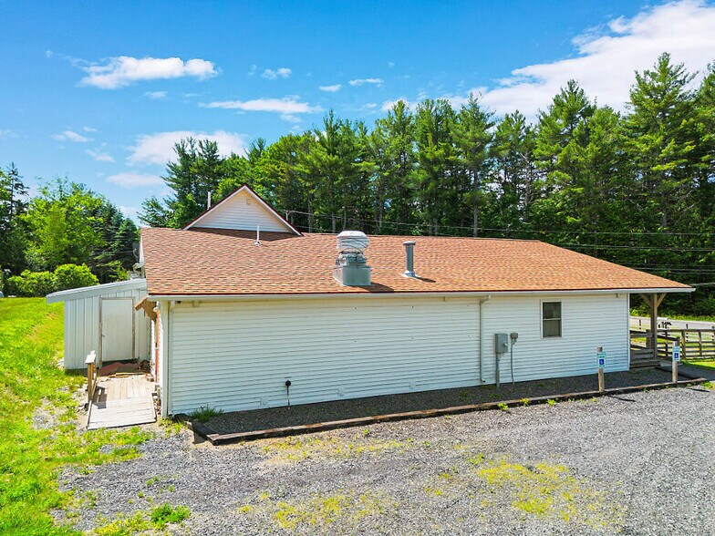 More Photos Of 205 W Main St, Liberty Restaurant For Sale