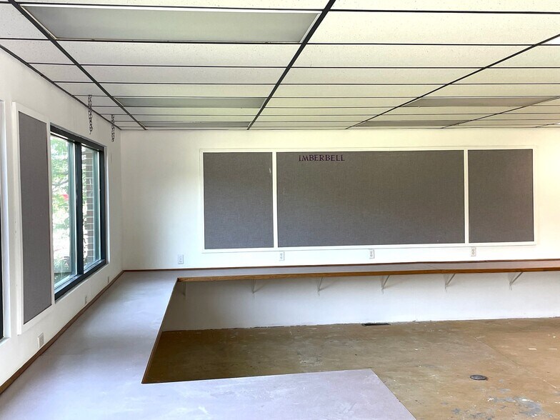 More Photos Of 205 S Center Rd, Saginaw General Retail For Sale