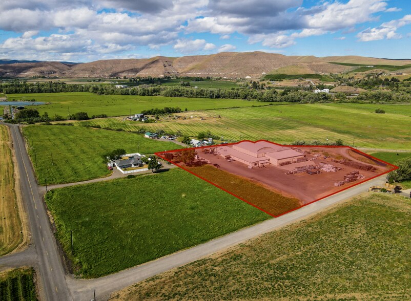 More Photos Of 91 Charlie Ln, Naches Warehouse For Sale