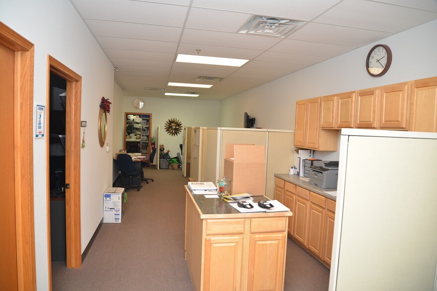 More Photos Of 1343 E Wisconsin Ave, Pewaukee Light Distribution For Lease