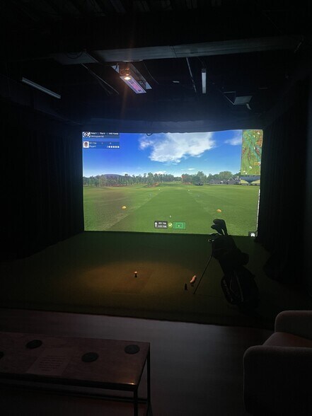 More Photos Of 213 Court St, Middletown Office For Lease