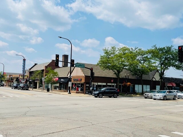 More Photos Of 100-118 W Main St, Barrington Storefront For Sale