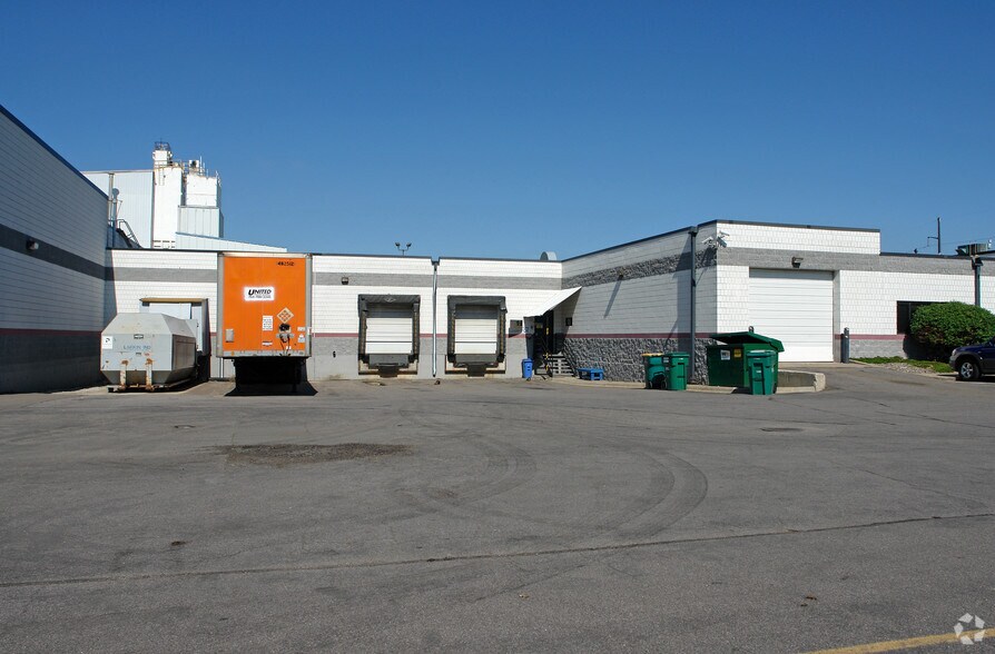 More Photos Of 2020 Energy Park Dr, Saint Paul Industrial For Sale