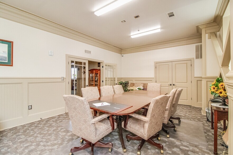 More Photos Of 21 E Athens St, Winder General Retail For Sale