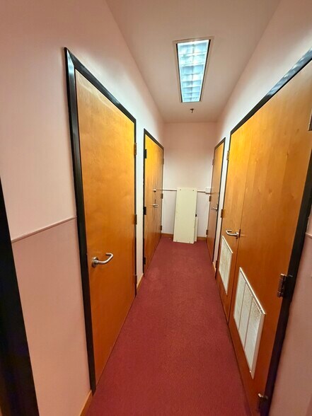 More Photos Of 5 Wally Krueger Way, Bridgewater Daycare Center For Lease