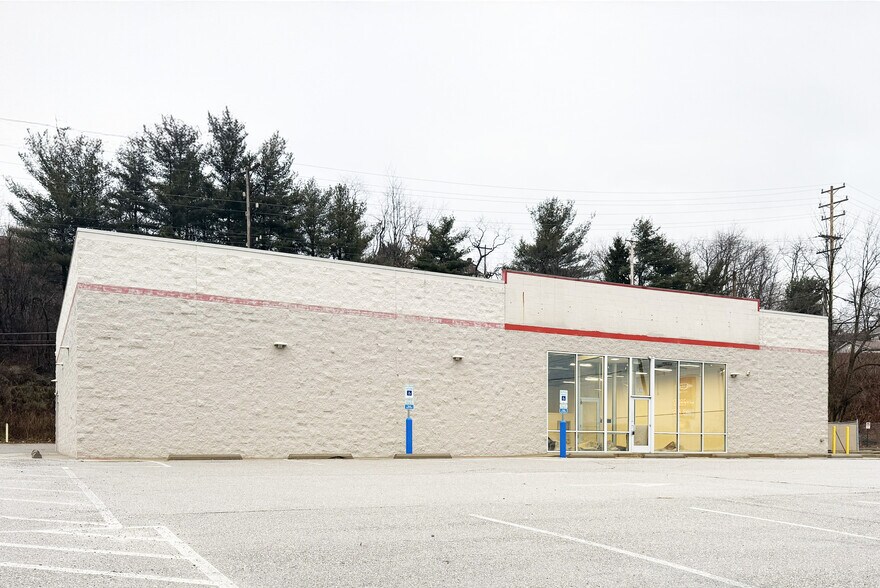 More Photos Of 816 Ohio River Blvd, Rochester Freestanding For Lease