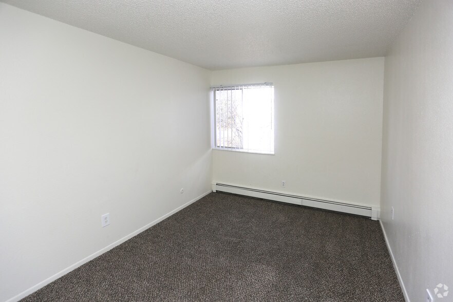 More Photos Of 2025 Jerry Murphy Rd, Pueblo Apartments For Sale