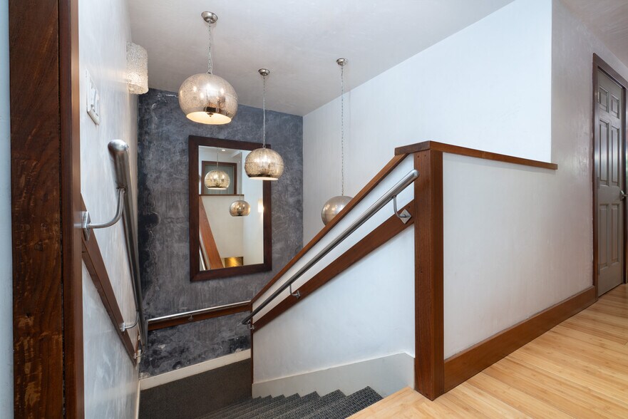 More Photos Of 93 Hana Hwy, Paia Hotel For Lease