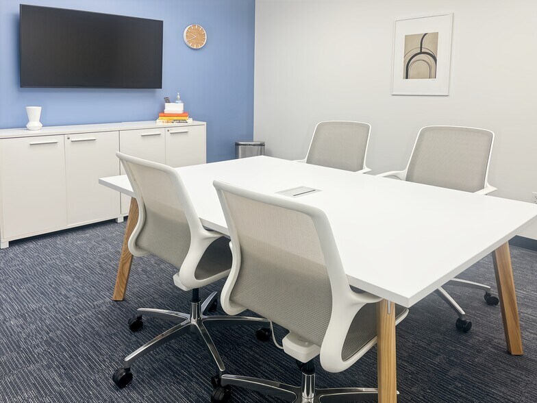More Photos Of 5701 Truxtun Ave, Bakersfield Coworking Space