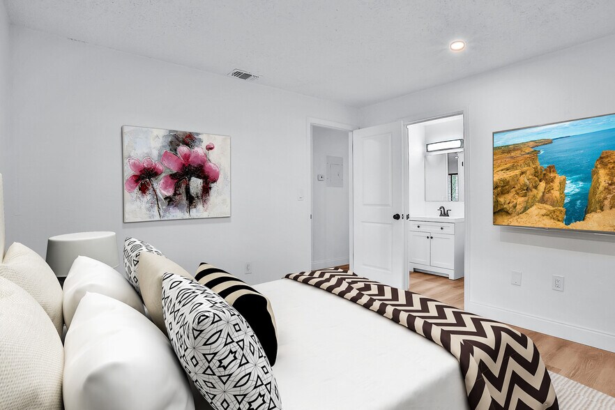 Primary Photo Of 1830 S Clyde Morris Blvd, Daytona Beach Apartments For Sale