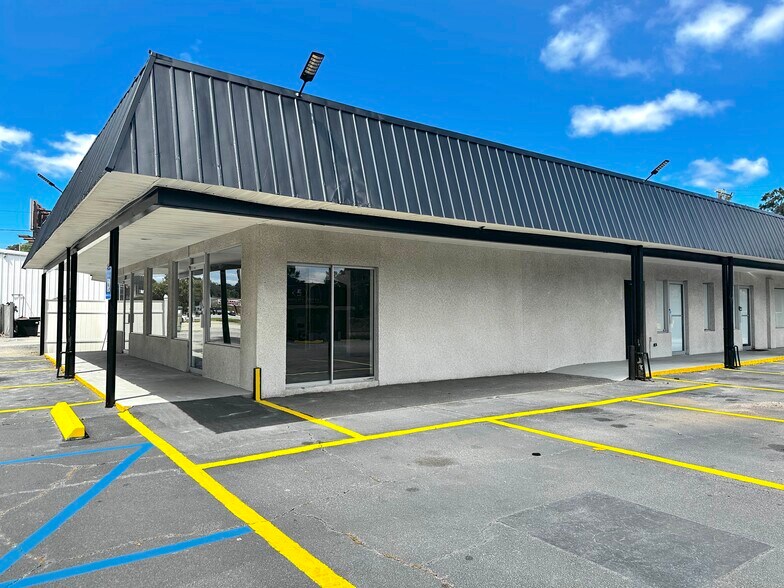 More Photos Of 1116 Montgomery Cross Rd, Savannah Freestanding For Lease