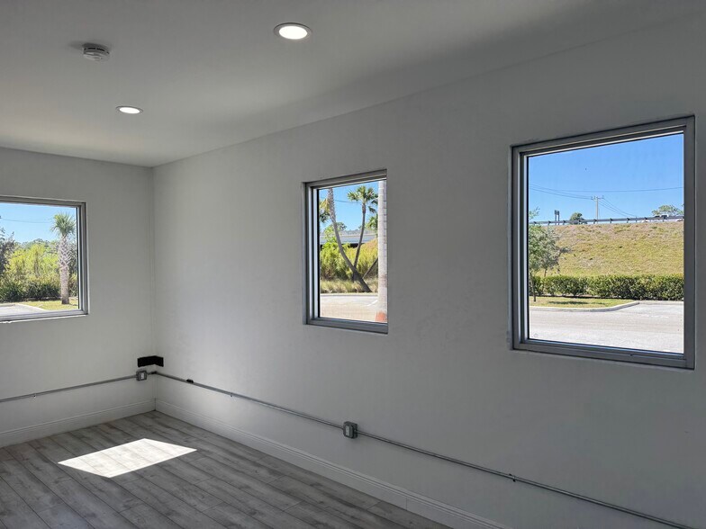 More Photos Of 8160 SW Jack James Dr, Stuart Light Distribution For Lease