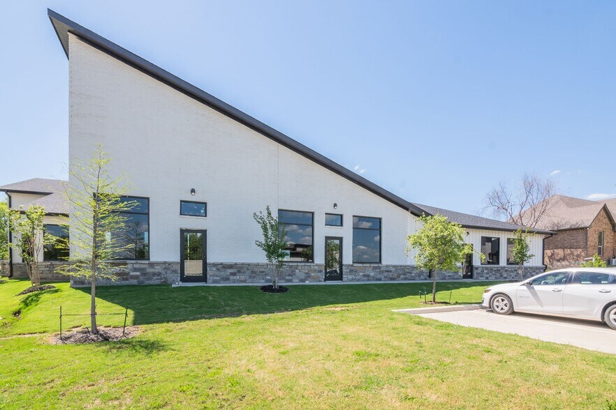 More Photos Of 120 Mitchell rd, Mansfield Medical For Lease