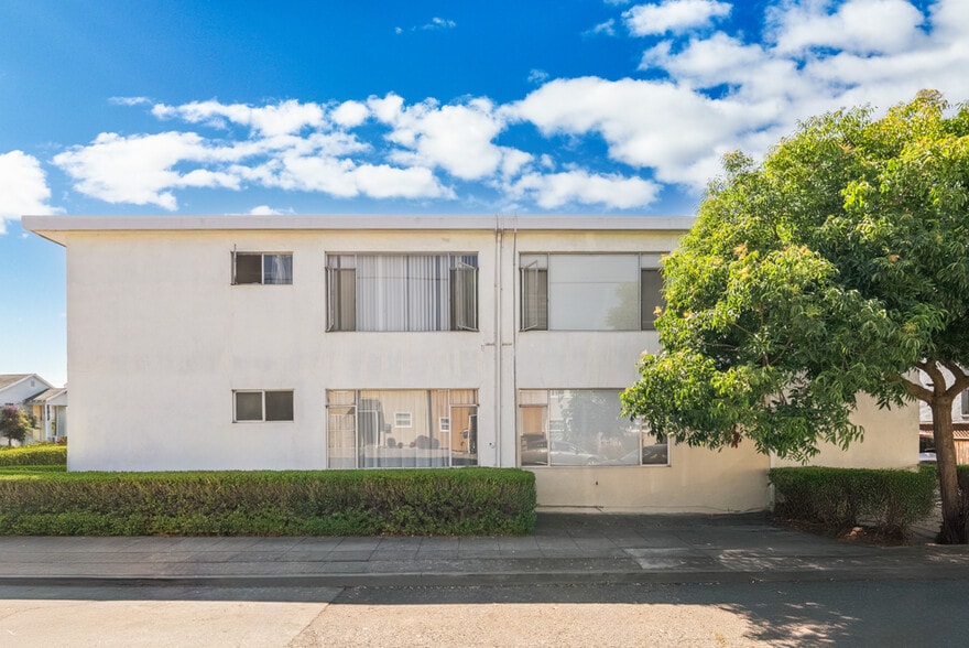 More Photos Of 1728 Curtis St, Berkeley Apartments For Sale