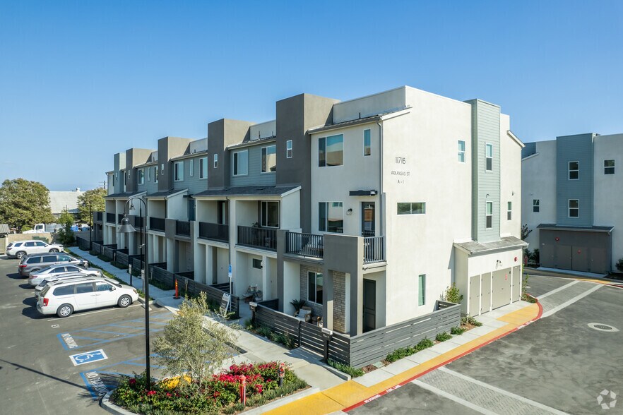 More Photos Of 11700-11722 Arkansas St, Artesia Apartments For Lease