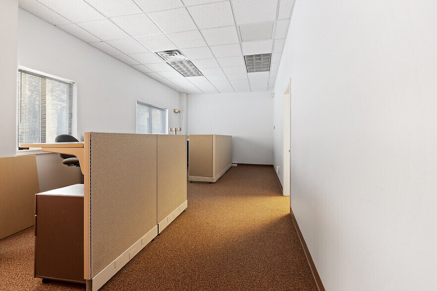 More Photos Of 4 Industrial Pky, Brunswick Manufacturing For Lease