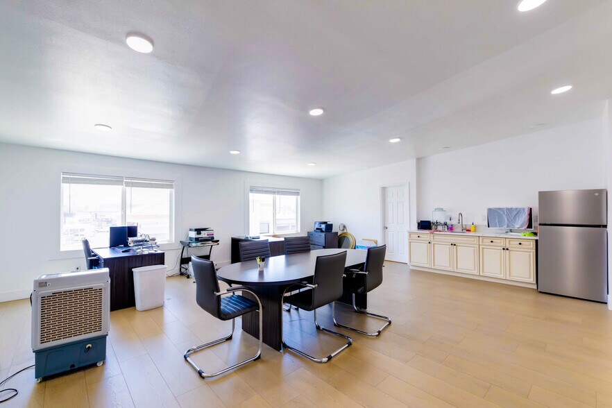 More Photos Of 1027 N Hacienda Blvd, La Puente Carwash For Sale