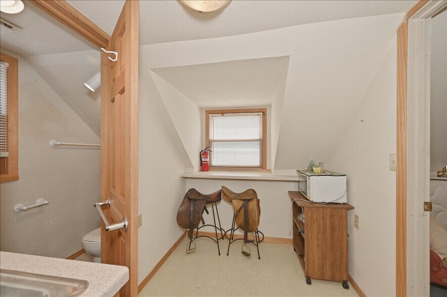 More Photos Of 1727 E Superior St, Duluth Multifamily For Sale