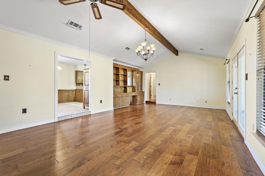 More Photos Of 12869 FM 1385, Pilot Point Light Distribution For Lease