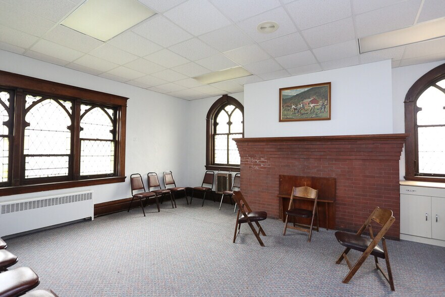 More Photos Of 1205 Elm St, Youngstown Religious Facility For Sale