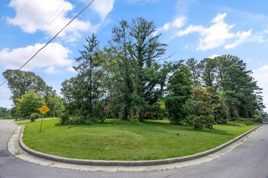 More Photos Of 945 Crescent, Louisville Land For Sale