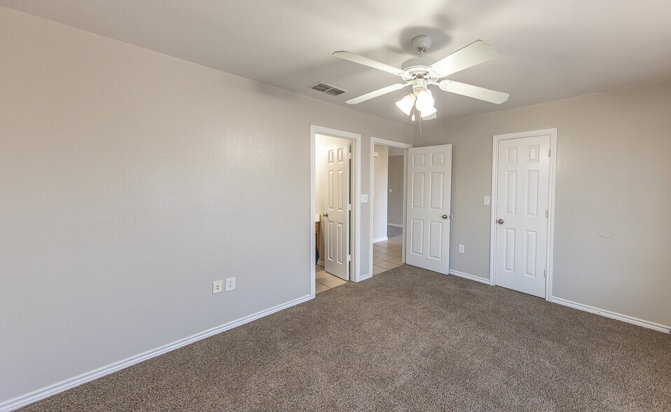 More Photos Of 602 N Belmont, Lubbock Apartments For Sale