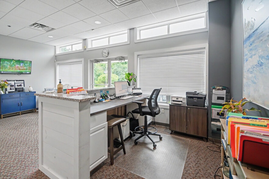 More Photos Of 1600 Horizon Dr, Chalfont Office For Sale