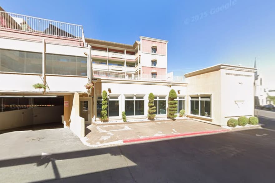 More Photos Of 140 Court St, Reno Hotel For Sale