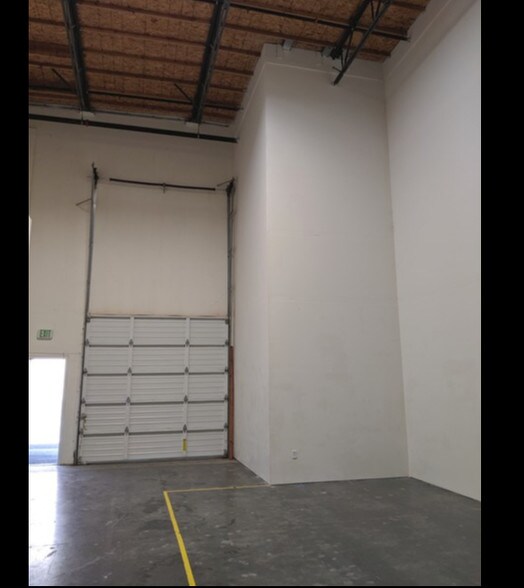 More Photos Of 1116 Cadillac Ct, Milpitas Flex For Lease